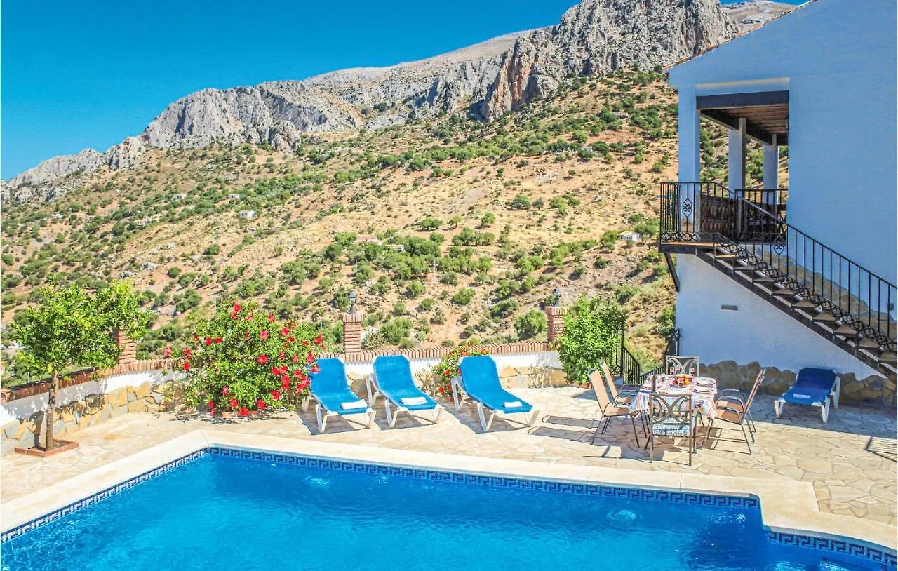 3 Bedroom Stunning Home In Alora-El Chorro Spain
